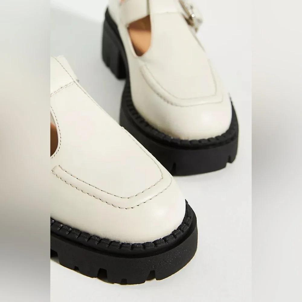Cream Chunky Mary Jane Heels with Buckle